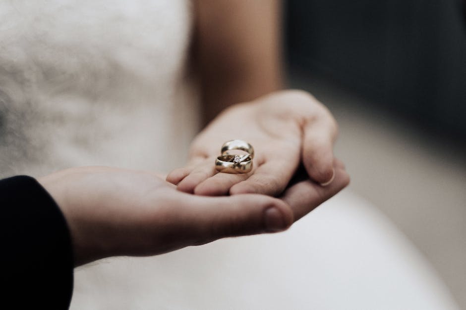 Wedding rings and details